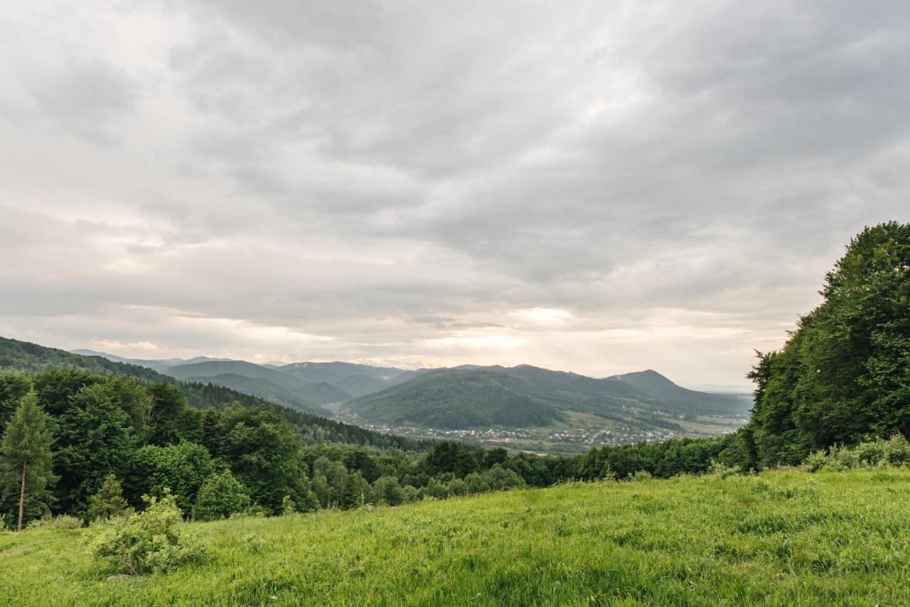 Shanti House Migovo Luaran gambar