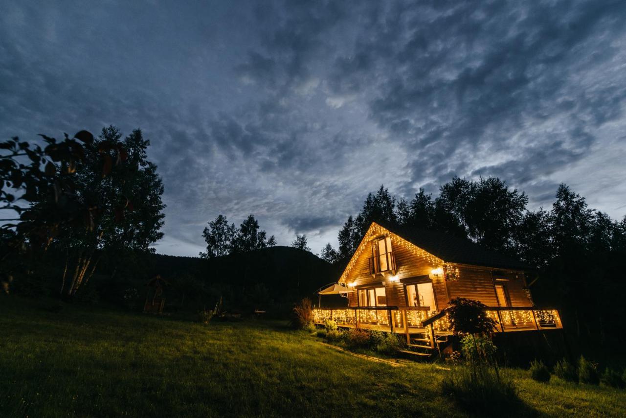 Shanti House Migovo Luaran gambar
